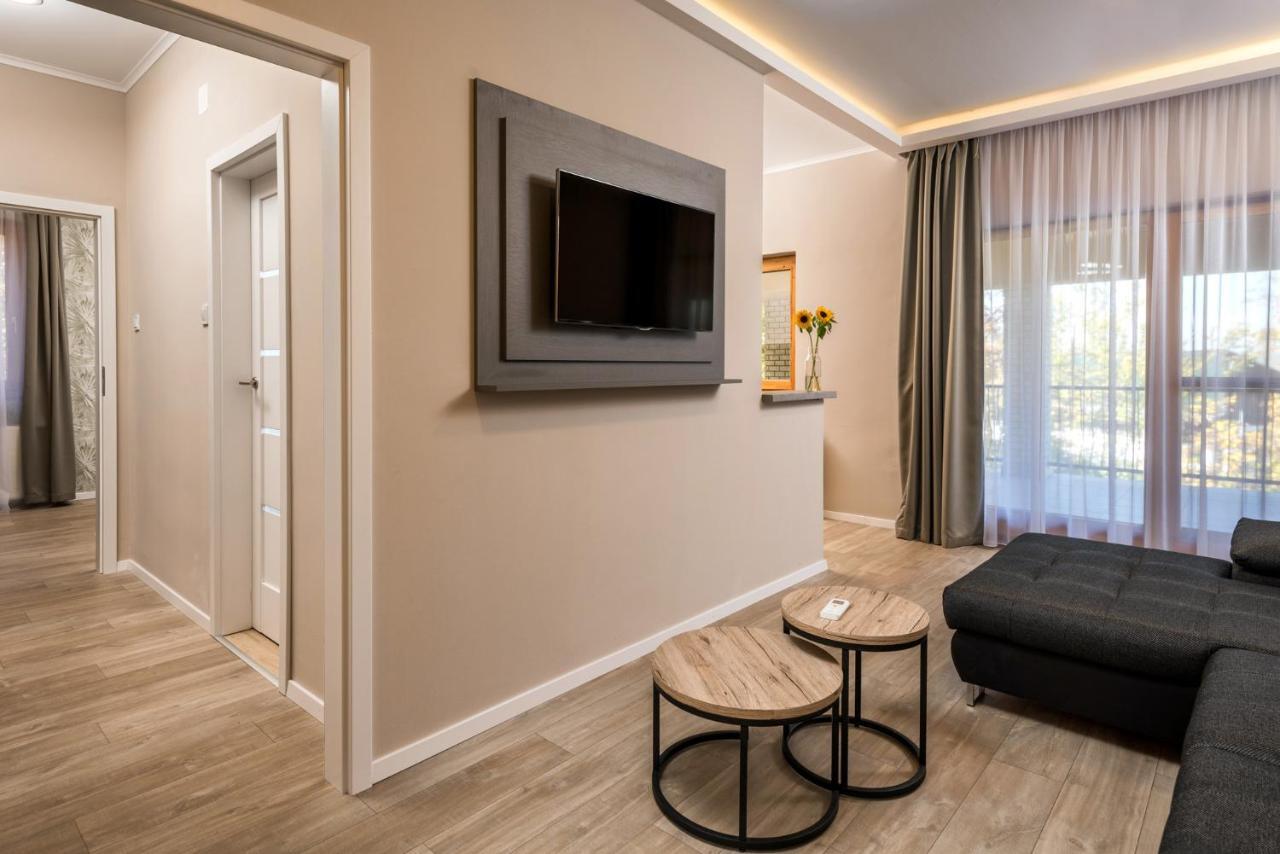 Atrium Agard Panzio Bed & Breakfast Gardony Bagian luar foto